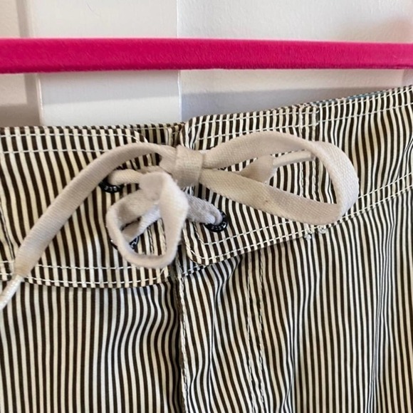 American Eagle Board Shorts Swim Trunks - Picture 4 of 6